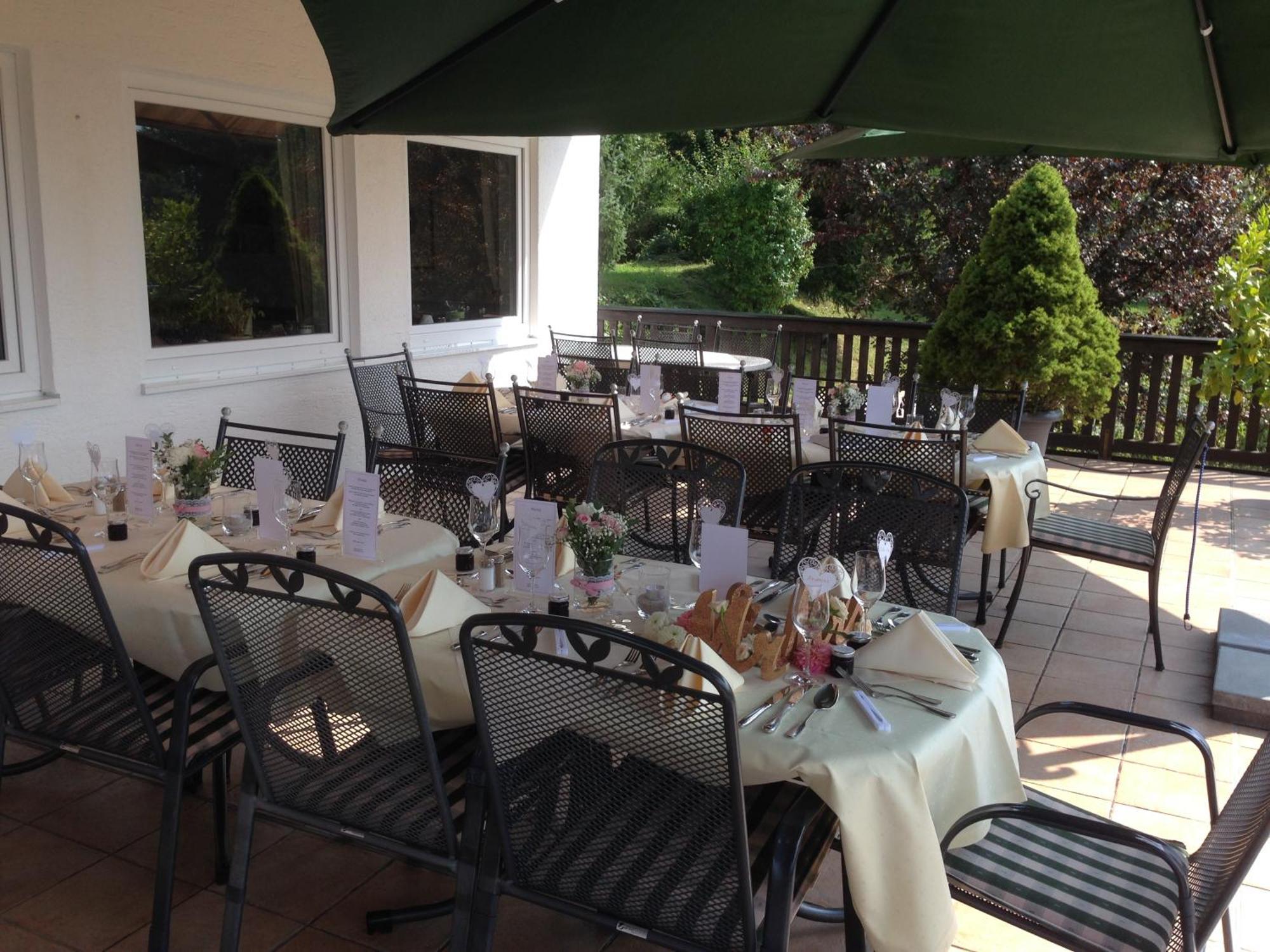 Hotel Restaurant Ferienwohnungen Alpenhof Übersee Extérieur photo